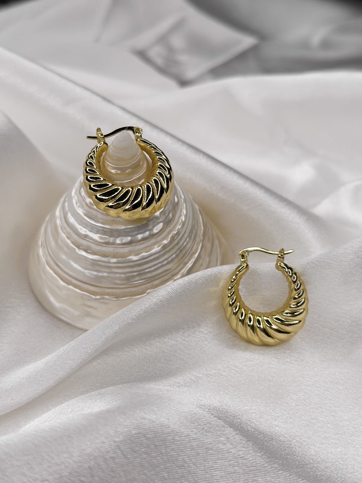 Èlan - עגילים